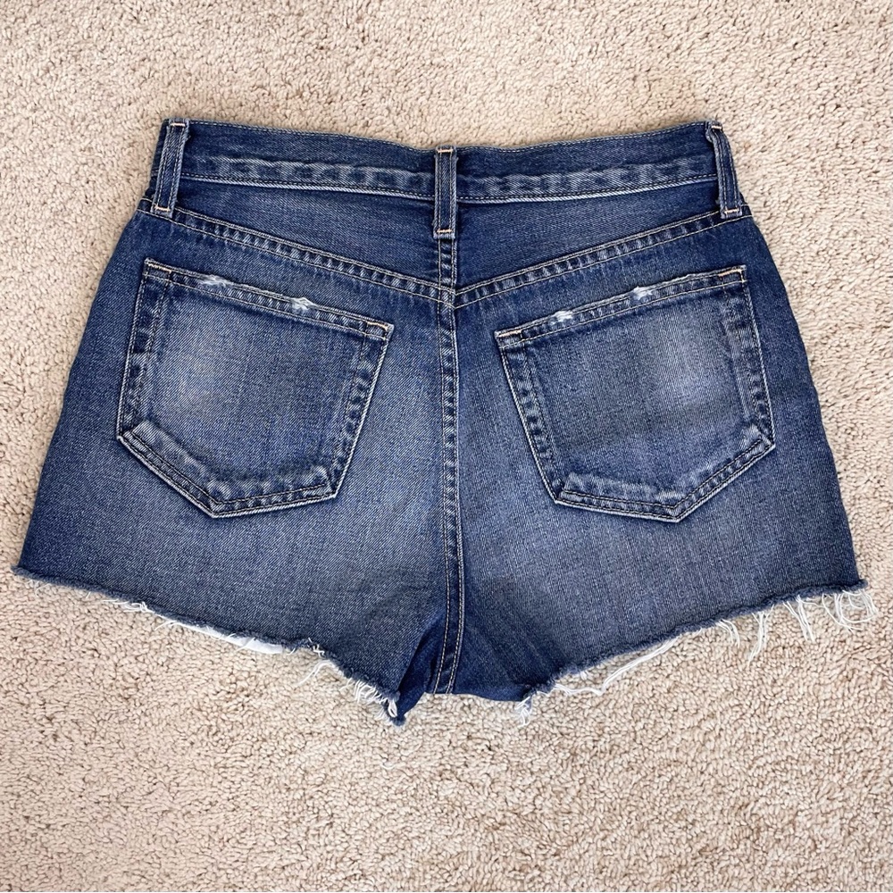 L'agence Marilyn High Rise Denim Short in Newberry - Picture 13 of 17